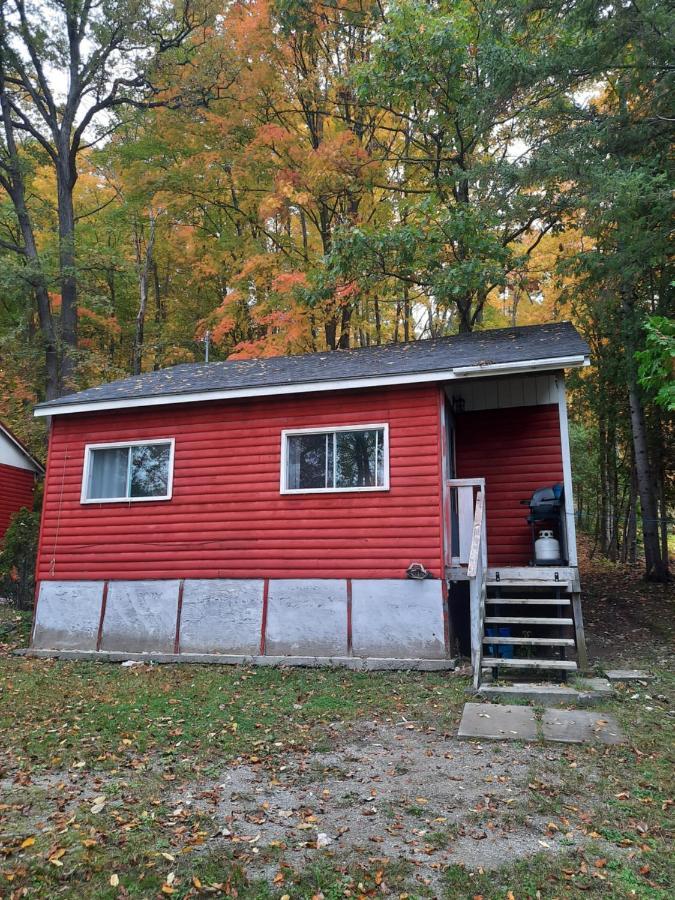 Lakefront Hideaway Resort Kawartha Lakes Extérieur photo