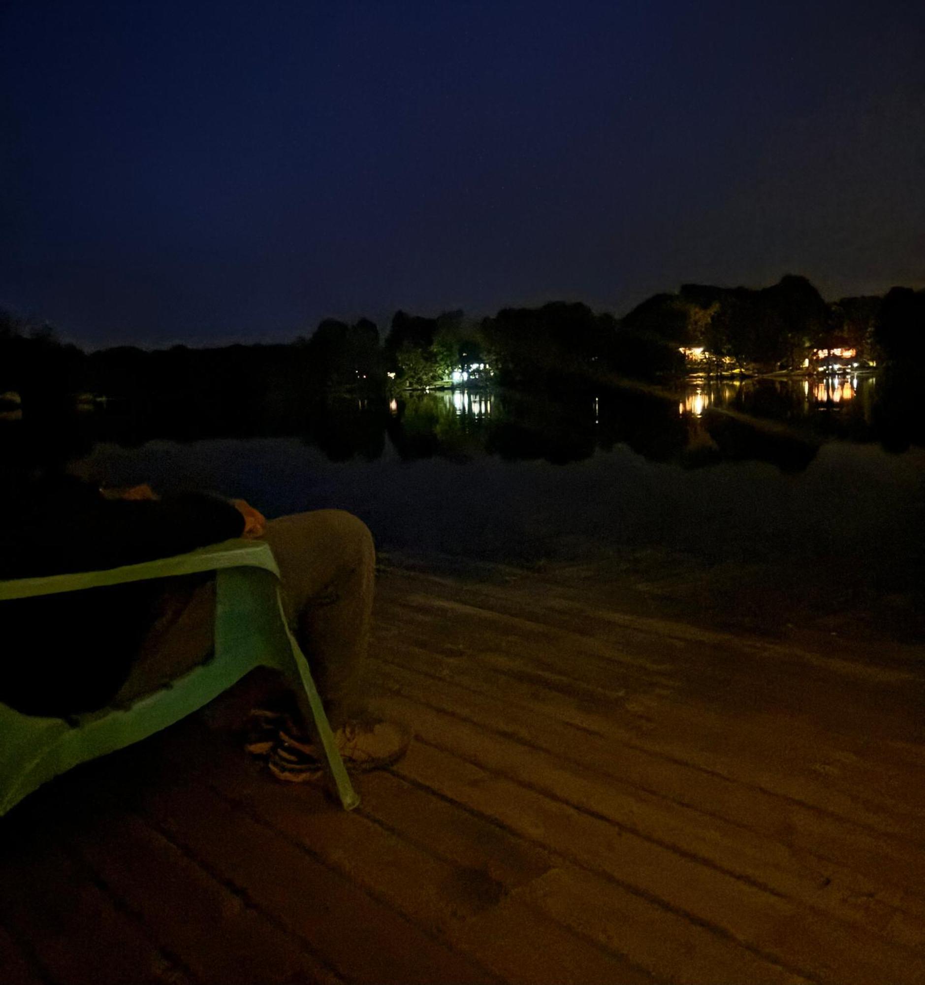 Lakefront Hideaway Resort Kawartha Lakes Extérieur photo