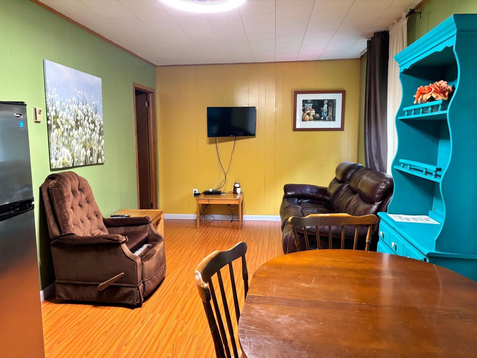 Lakefront Hideaway Resort Kawartha Lakes Chambre photo