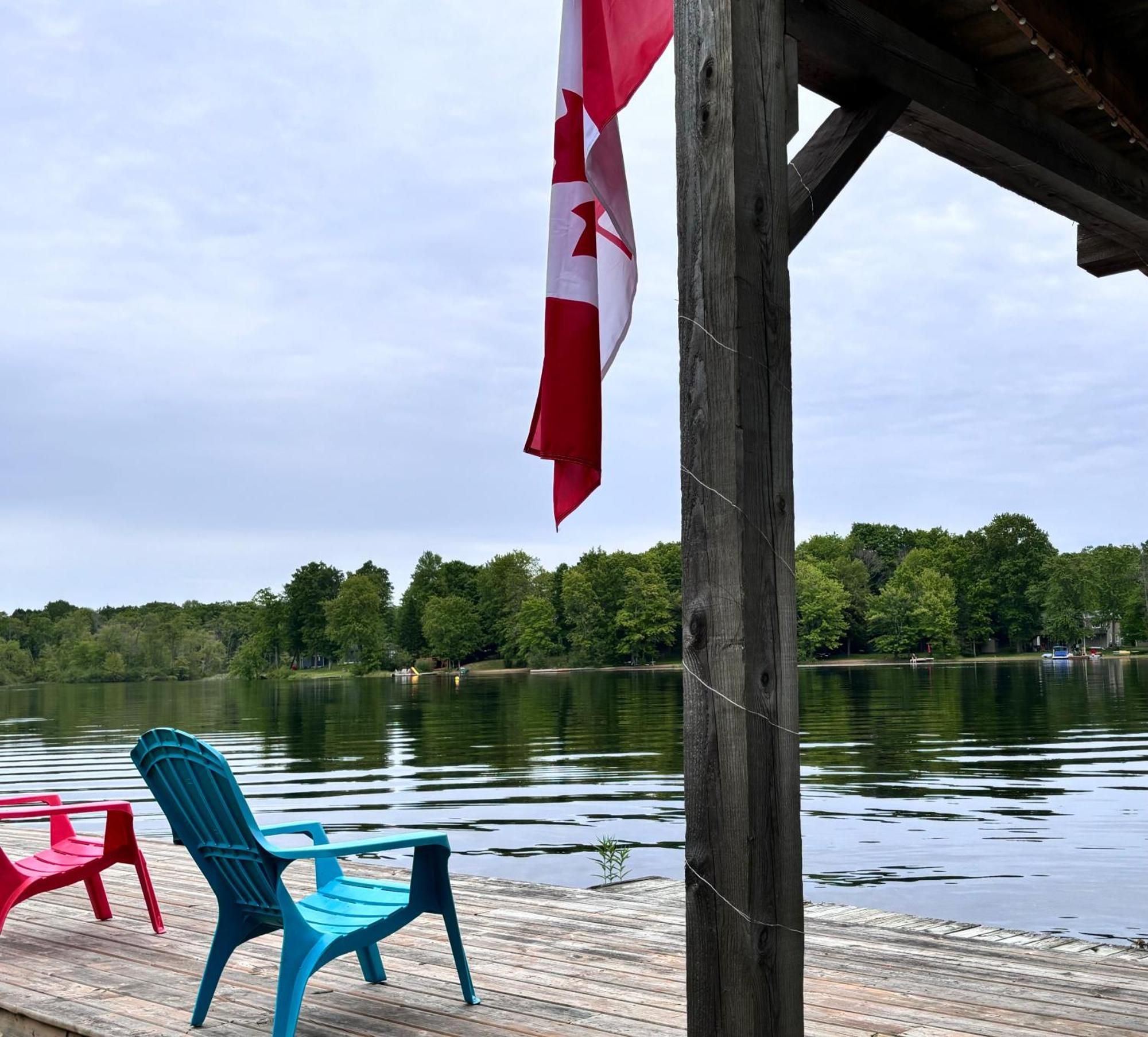 Lakefront Hideaway Resort Kawartha Lakes Extérieur photo